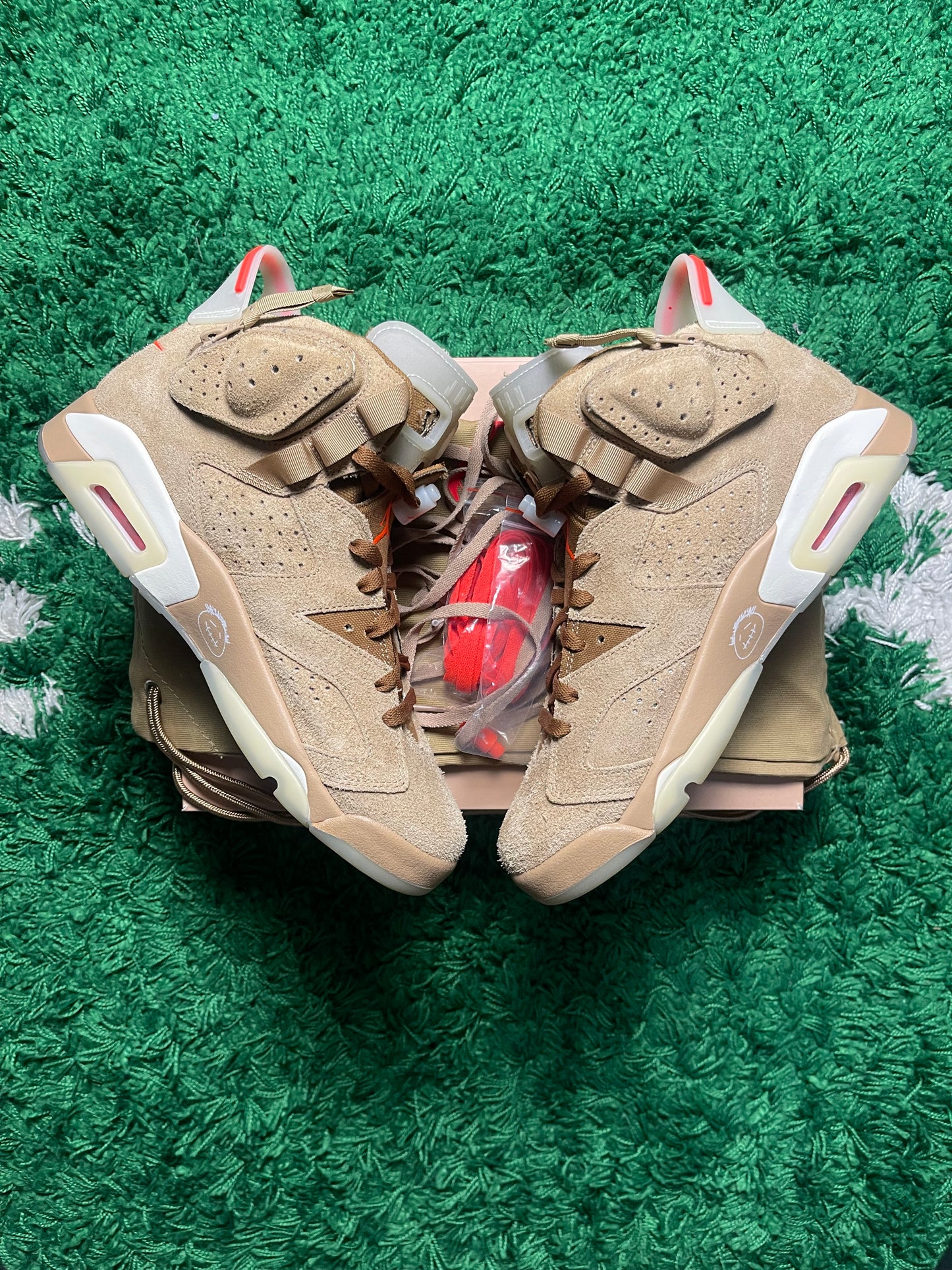 Travis Scott Jordan 6 Khaki