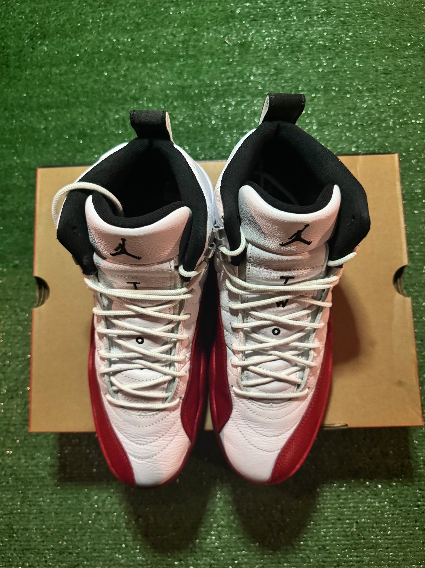 Jordan 12 ‘Cherry’