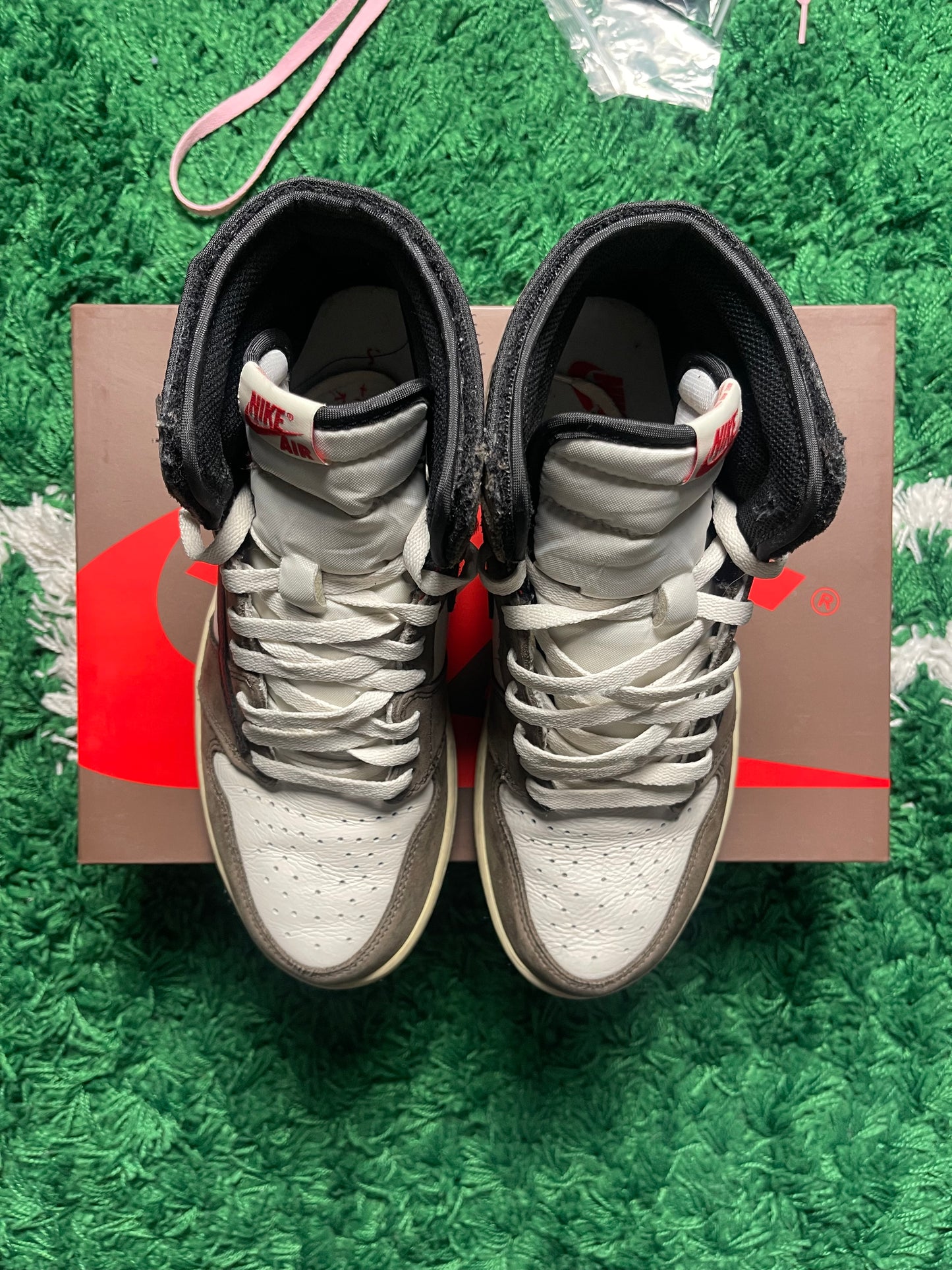 Travis Scott Jordan 1 High Mocha
