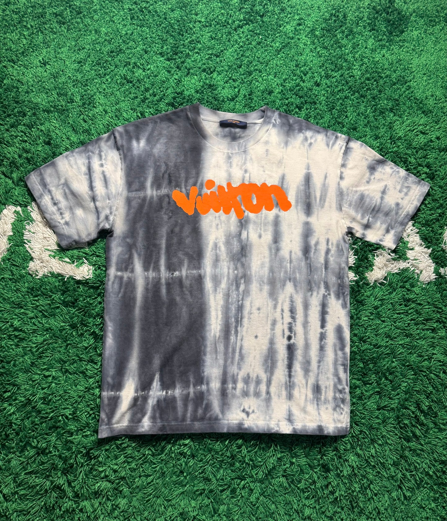 Camiseta teñida con efecto tie dye de Louis Vuitton