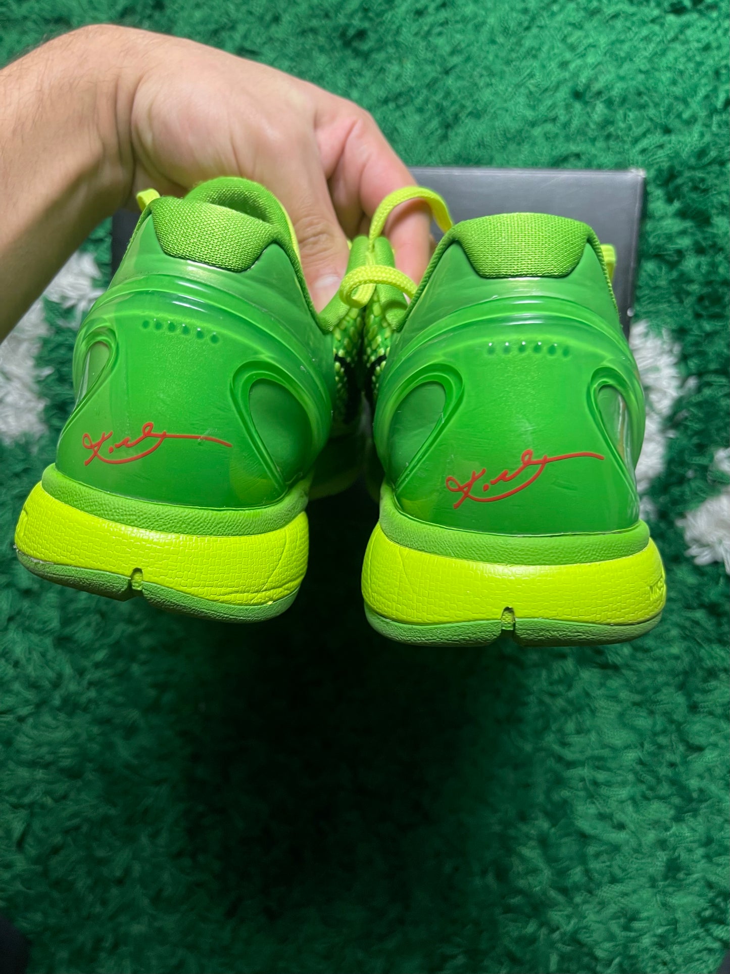 Kobe 6 Protro Grinch