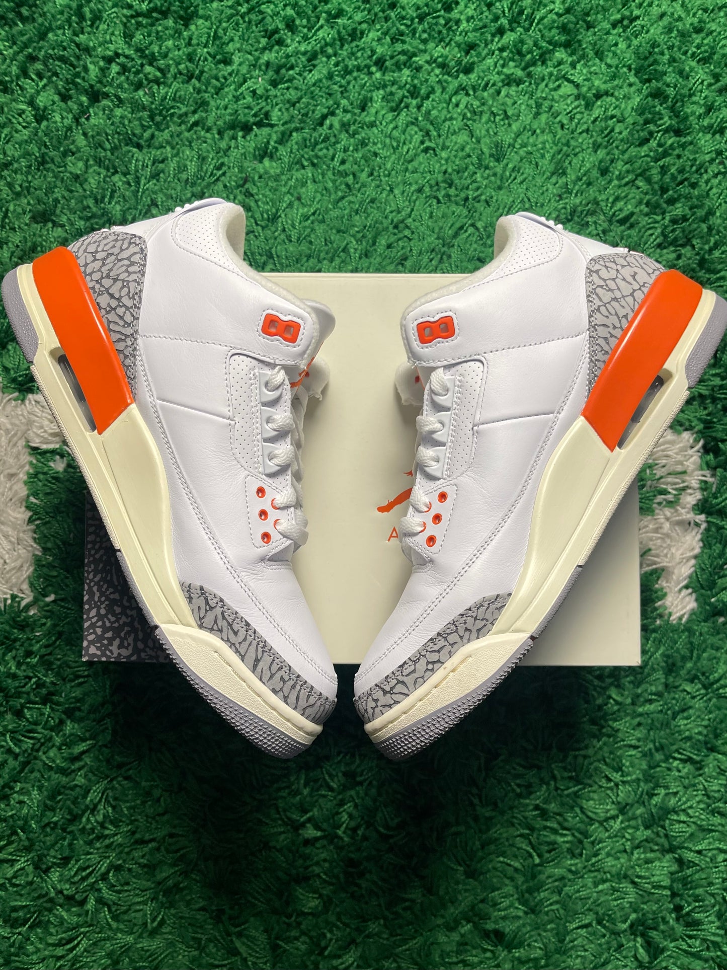 Jordan 3 Retro Georgia Pfirsich