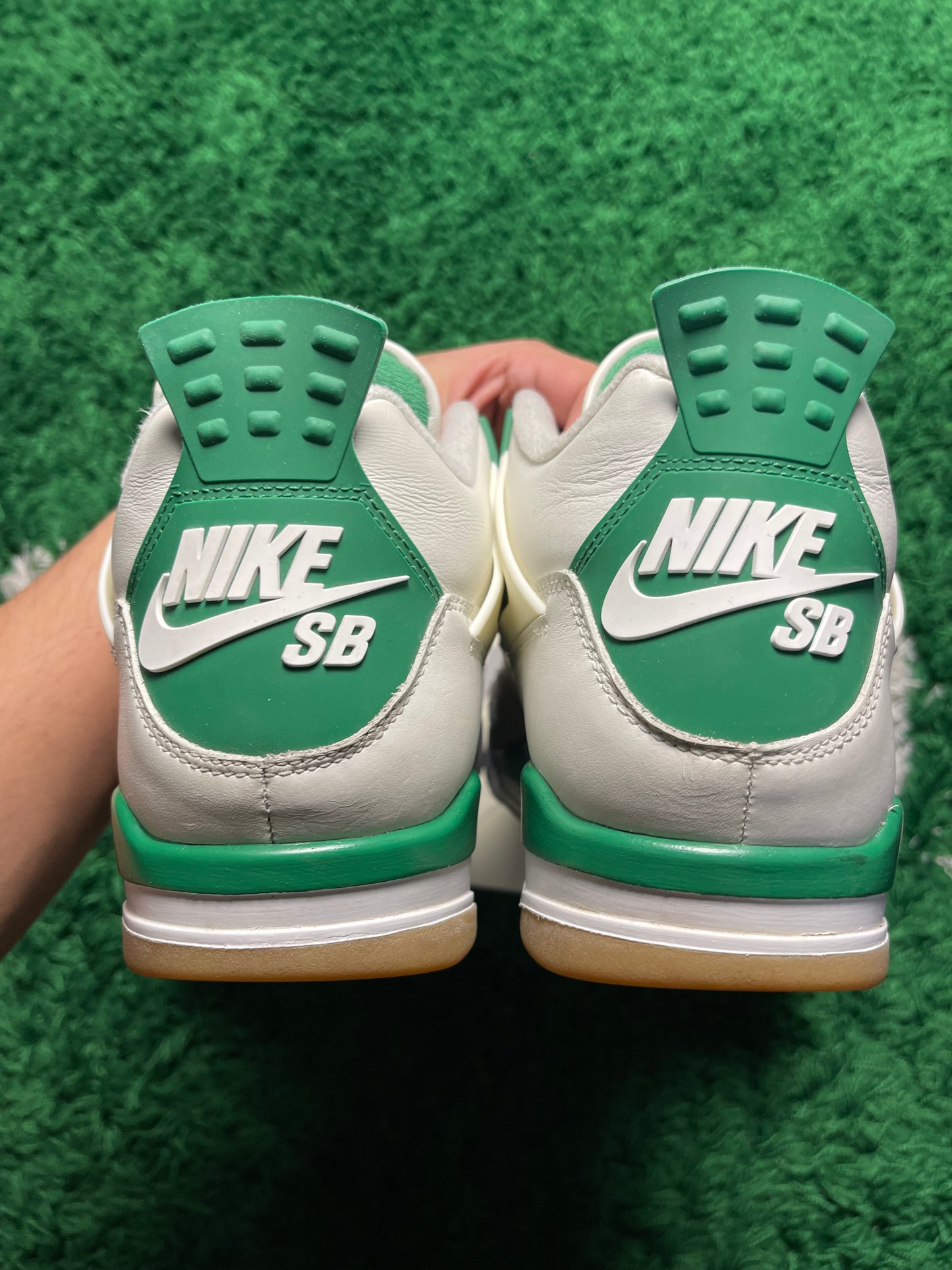 Jordan 4 SB Pine Green