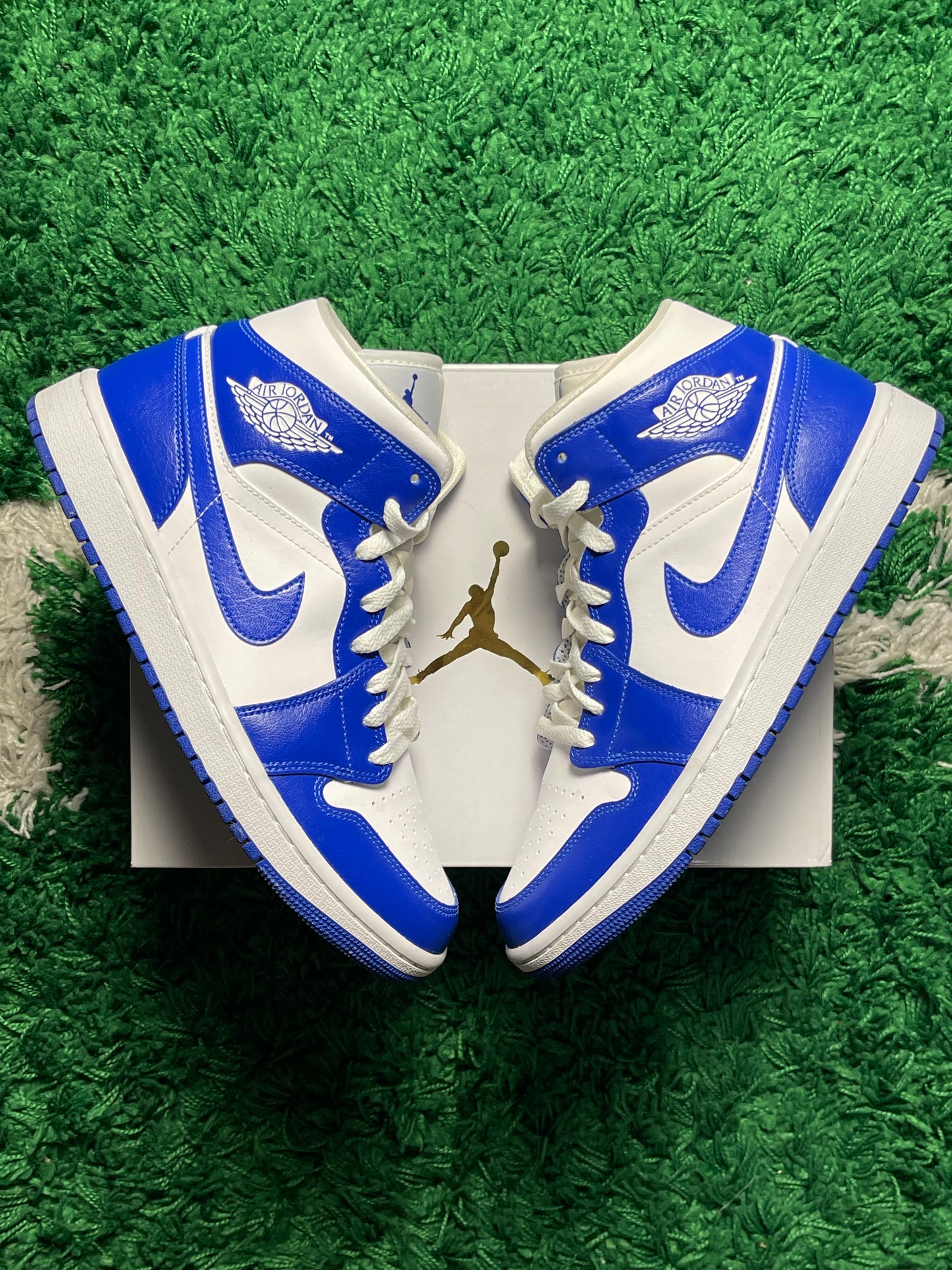 Jordan 1 Mid Kentucky Blue