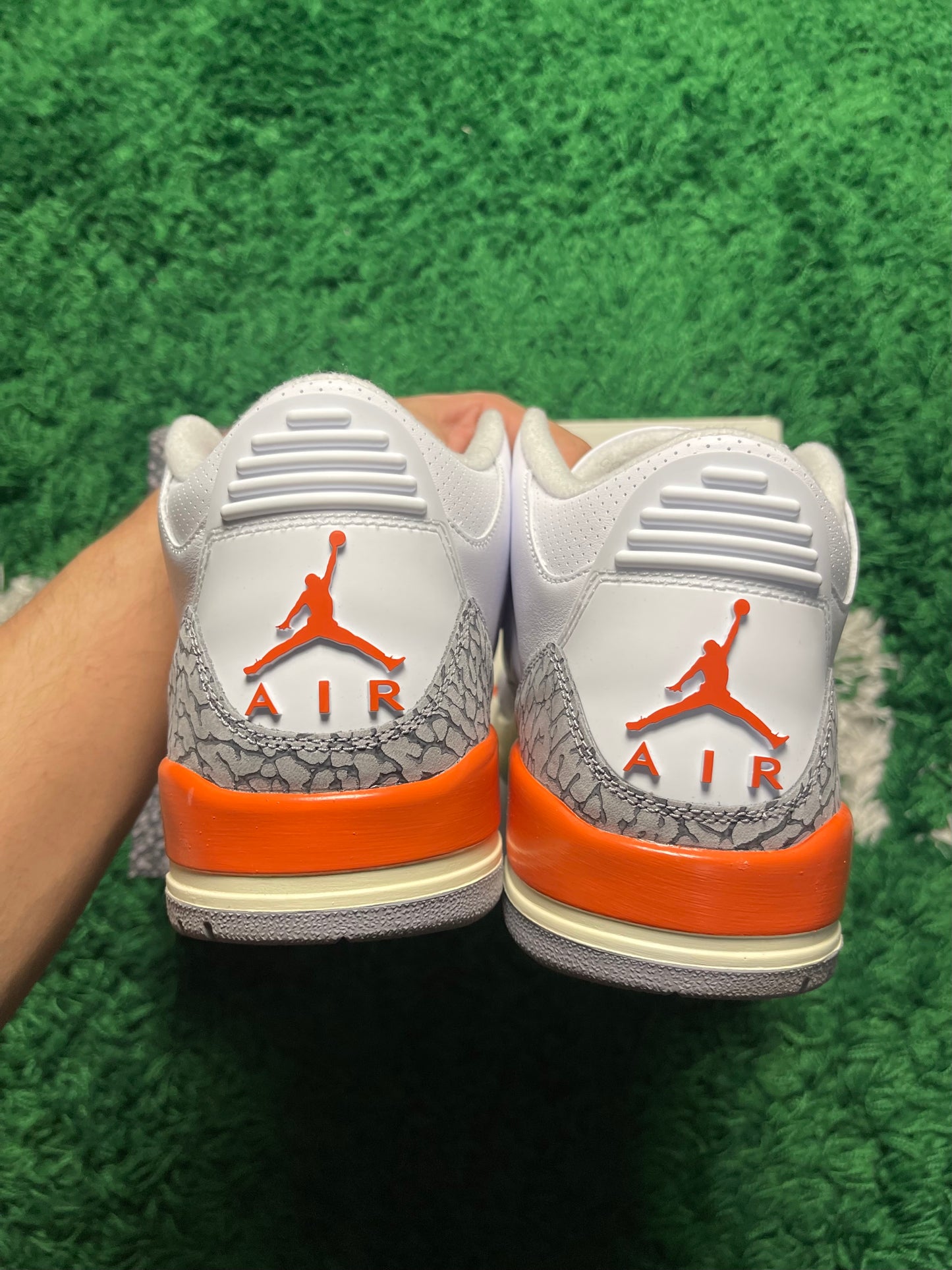 Jordan 3 Retro Georgia Peach