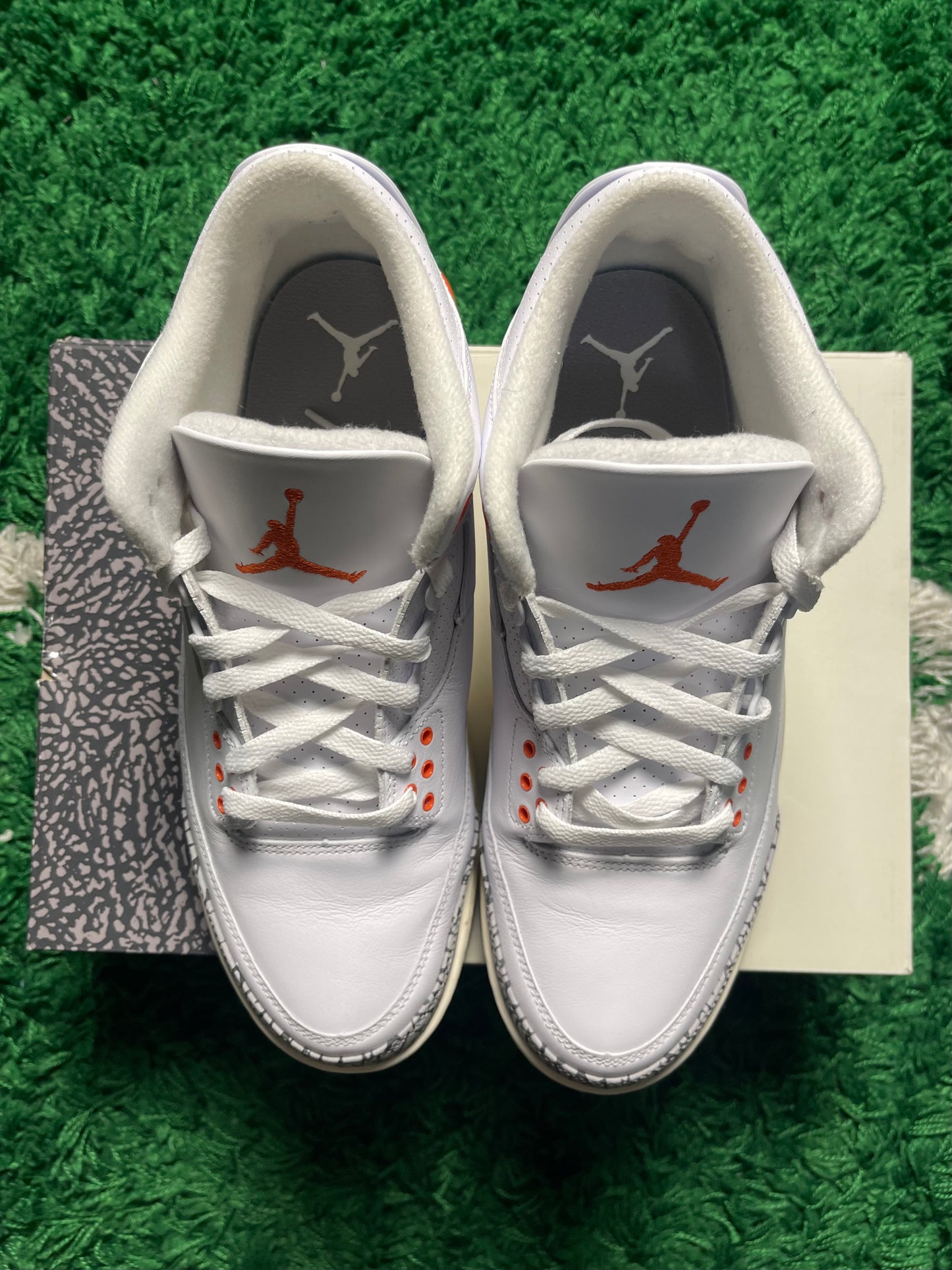 Jordan 3 Retro Georgia Peach