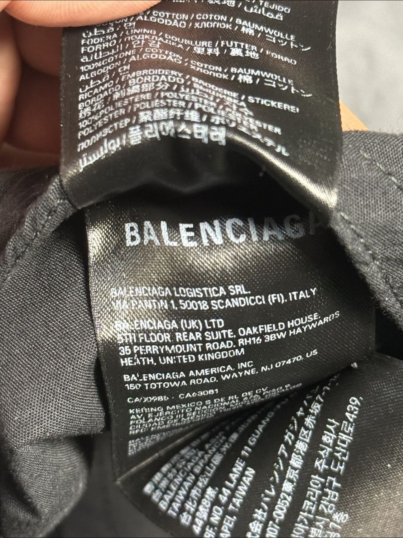 Balenciaga-Kappe mit Stickerei