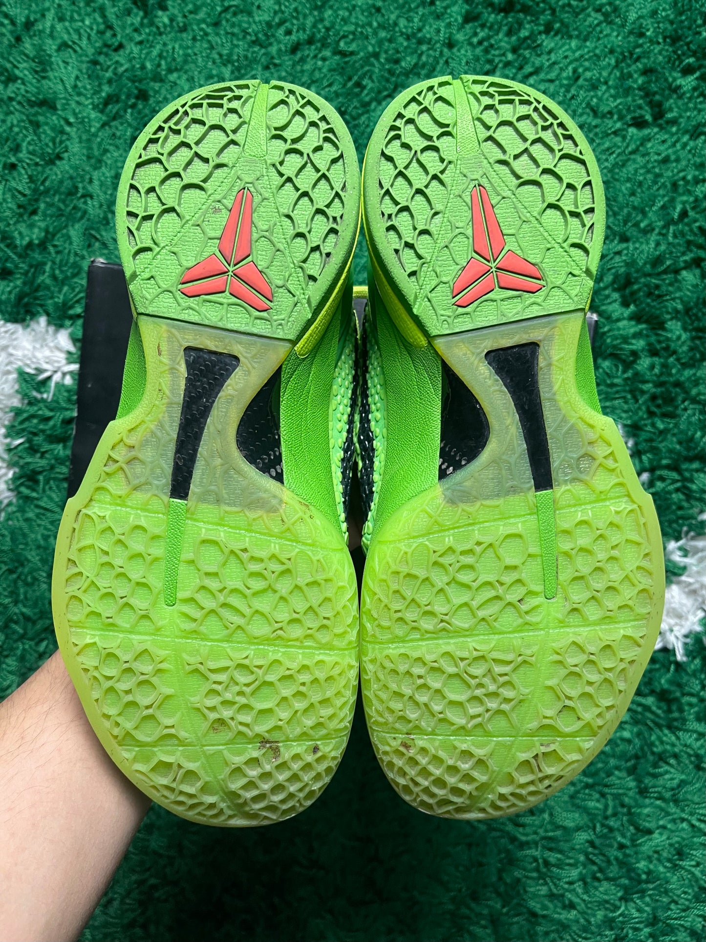 Kobe 6 Protro Grinch