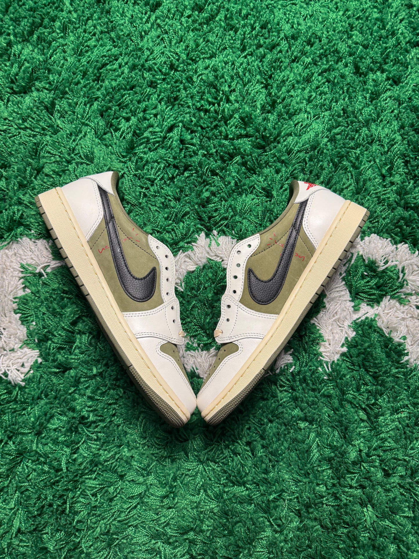 Travis Scott Jordan 1 Low Reverse Olive Sample